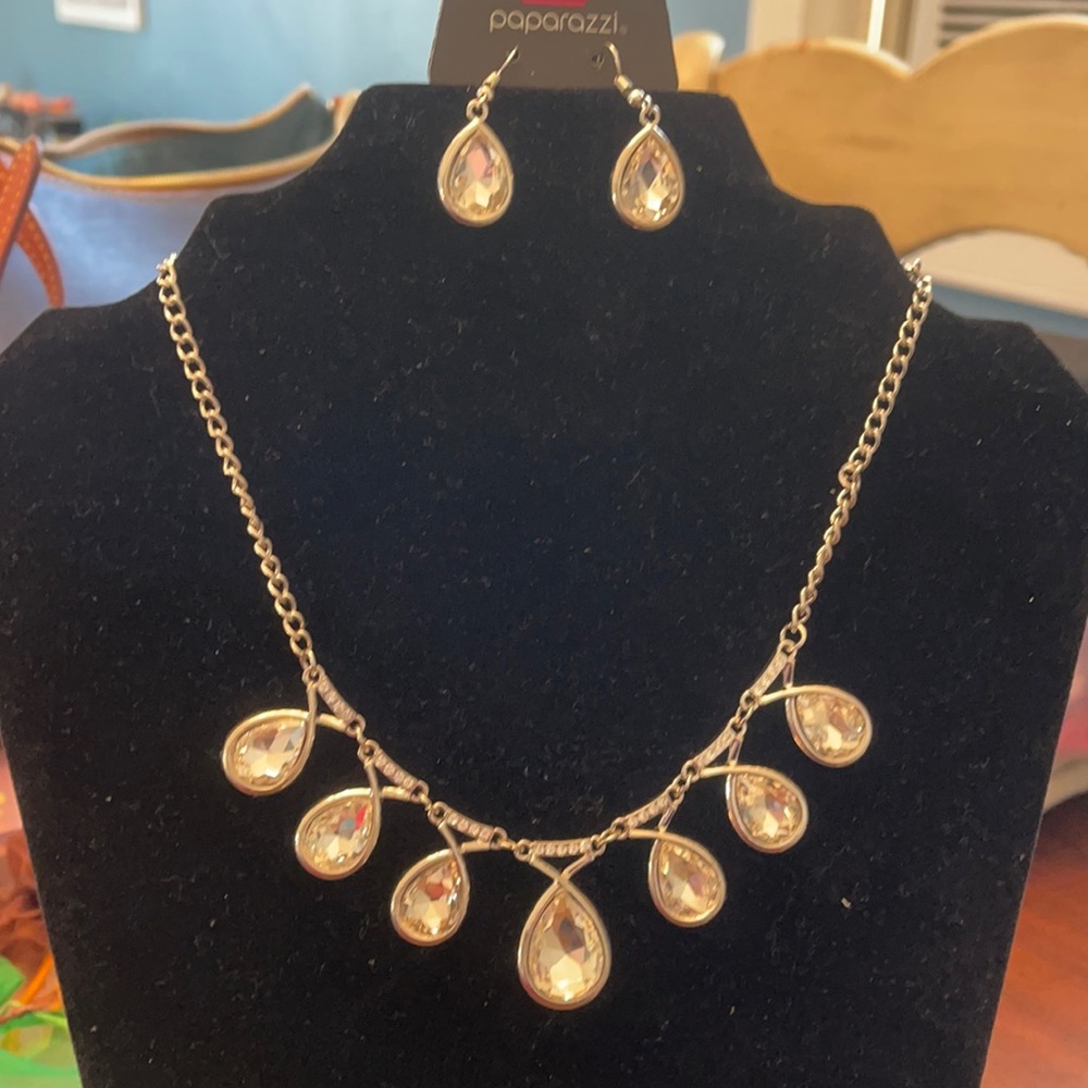 Paparazzi necklace